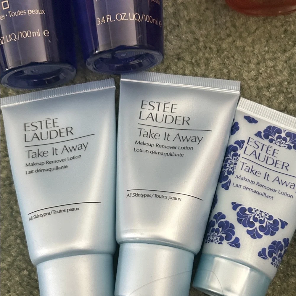 Estee Lauder Products and Samples - Picture 3 of 8